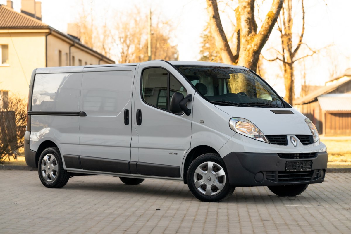 Renault Trafic 2.0 dci 84 kw Garā Bāze